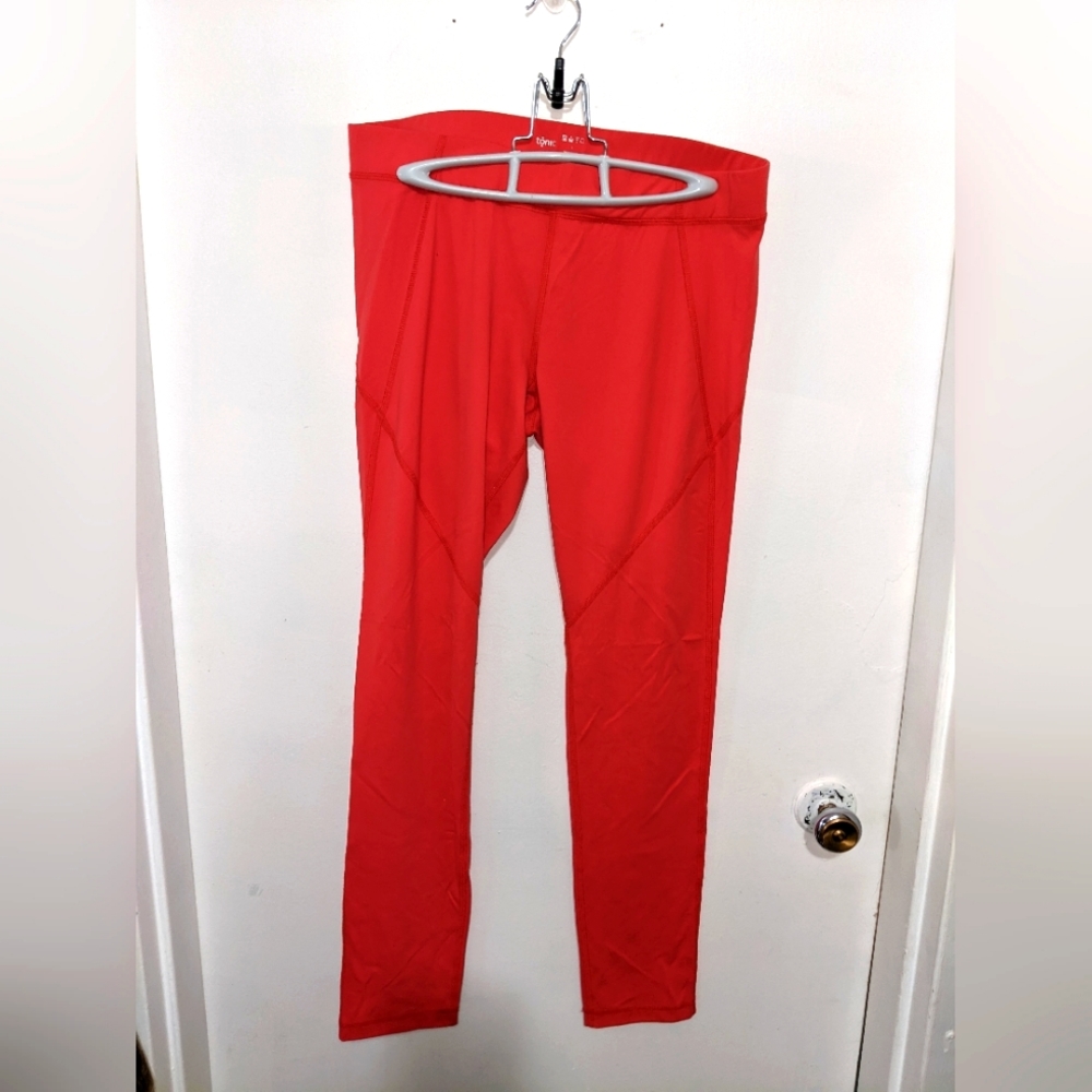Tōnic activewear leggings